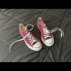 Classic low top converse